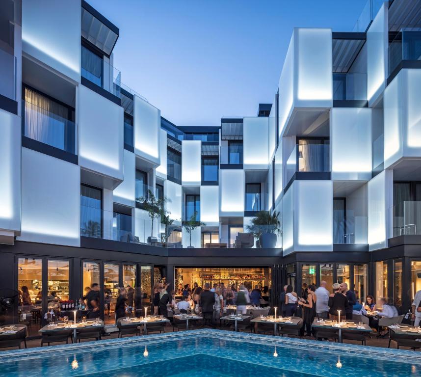 Spanish Investor AX Partners Acquires Sir Joan Hotel in Ibiza, Plans Transformation into NH Collection