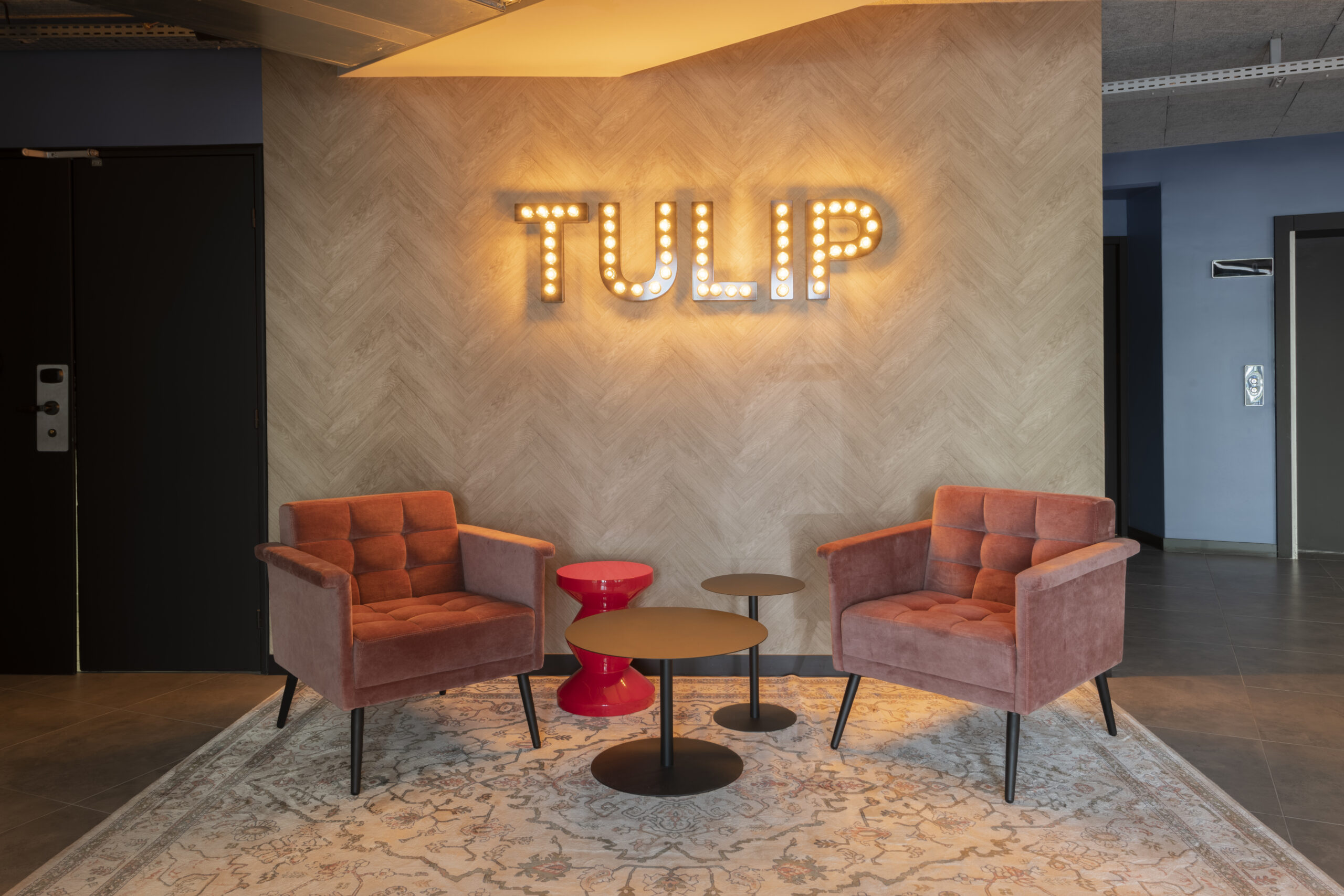 A Campanile-to-Tulip transformation: exciting, yet confusing